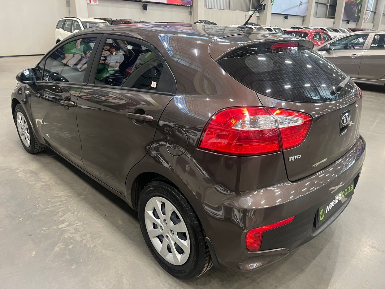 2015 Kia Rio V 1.2 Hatch Q2FyTGlzdGluZzo1ODc4Mjg R119900 | Avo Auto