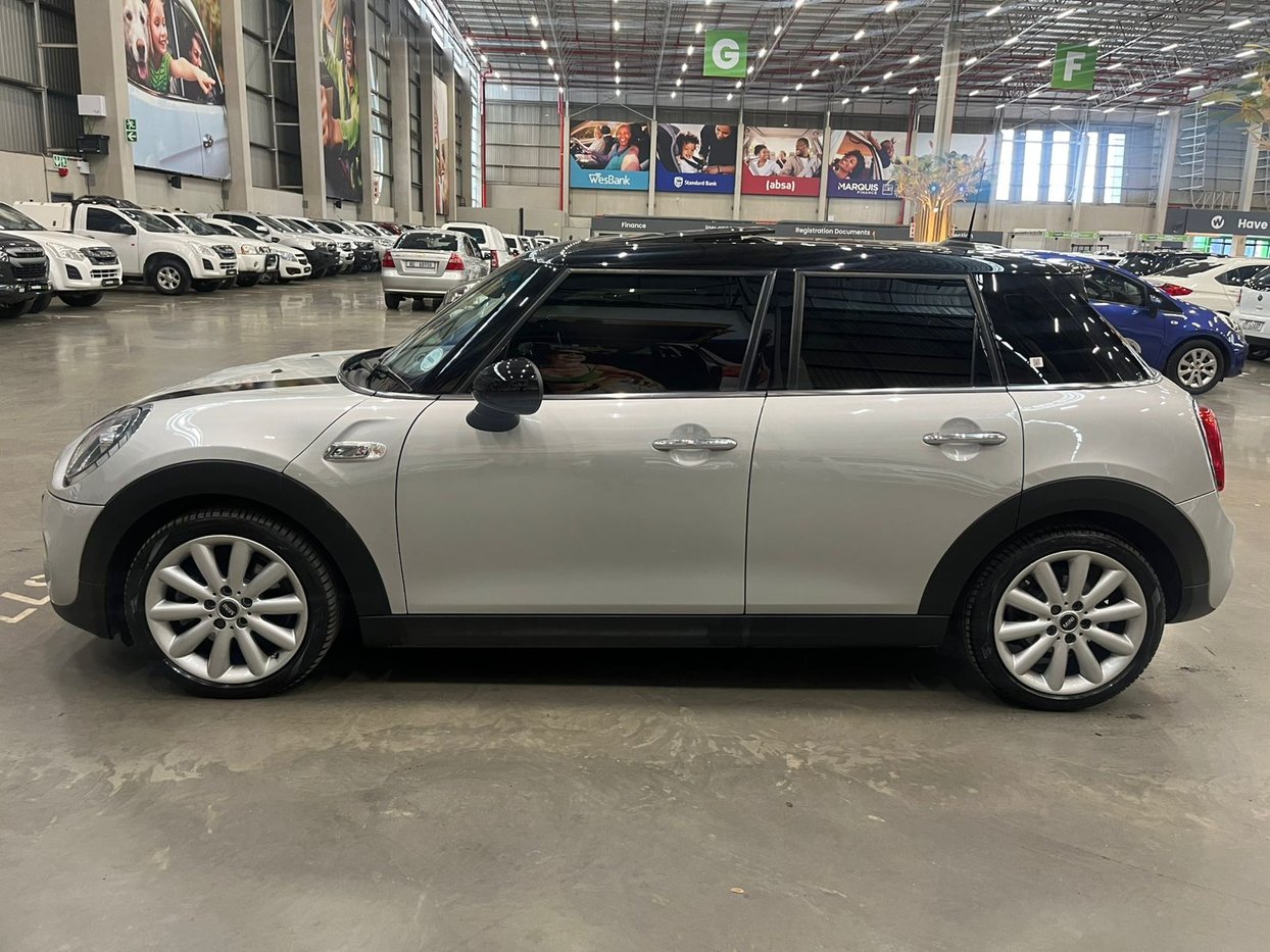 2019 MINI Cooper S Mark V 141 kW XU922 Steptronic 5 Doors ...