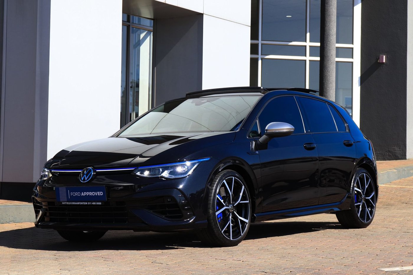 2022-AgateBlackMetallic-
