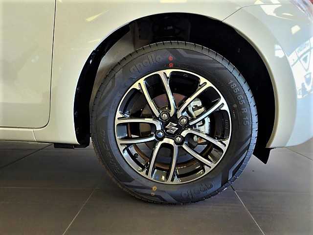 2024 Suzuki Swift 1.2 GLX Q2FyTGlzdGluZzoyOTk0MjM R256900 | Avo Auto