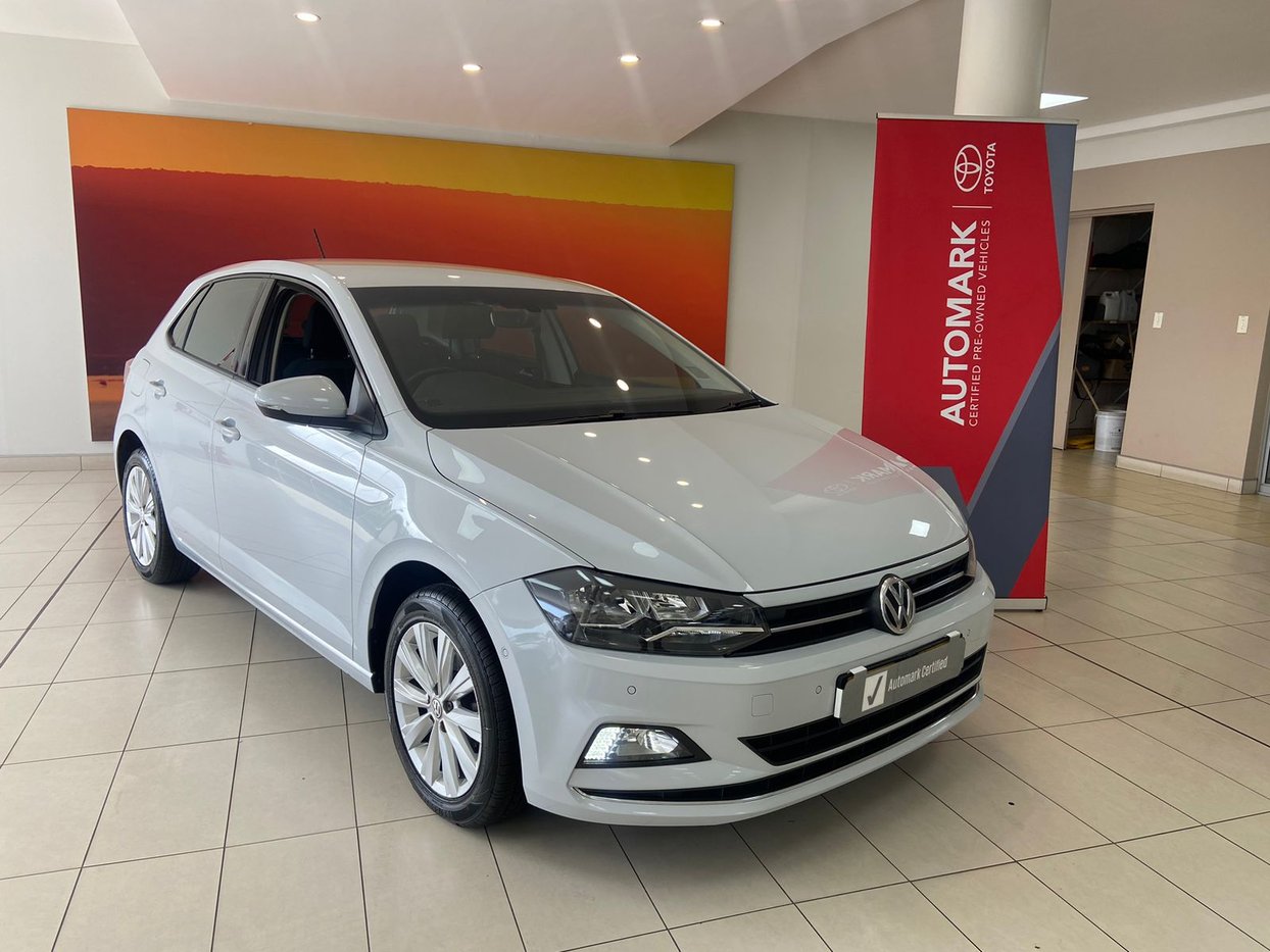 Tsi Comfortline White Silver Metallic Polo 2018 Volkswagen VW Polo - Main Image