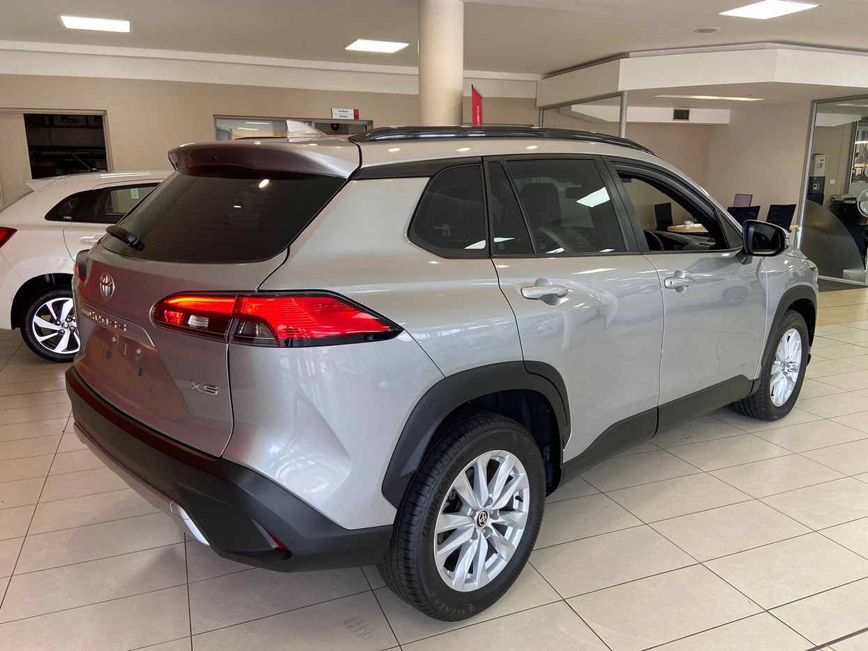 2023 Toyota Corolla Cross 1.8 XS Q2FyTGlzdGluZzozMzYyMDc R389900
