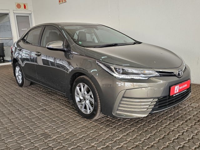 2023-BRONZE-Toyota-Corolla-