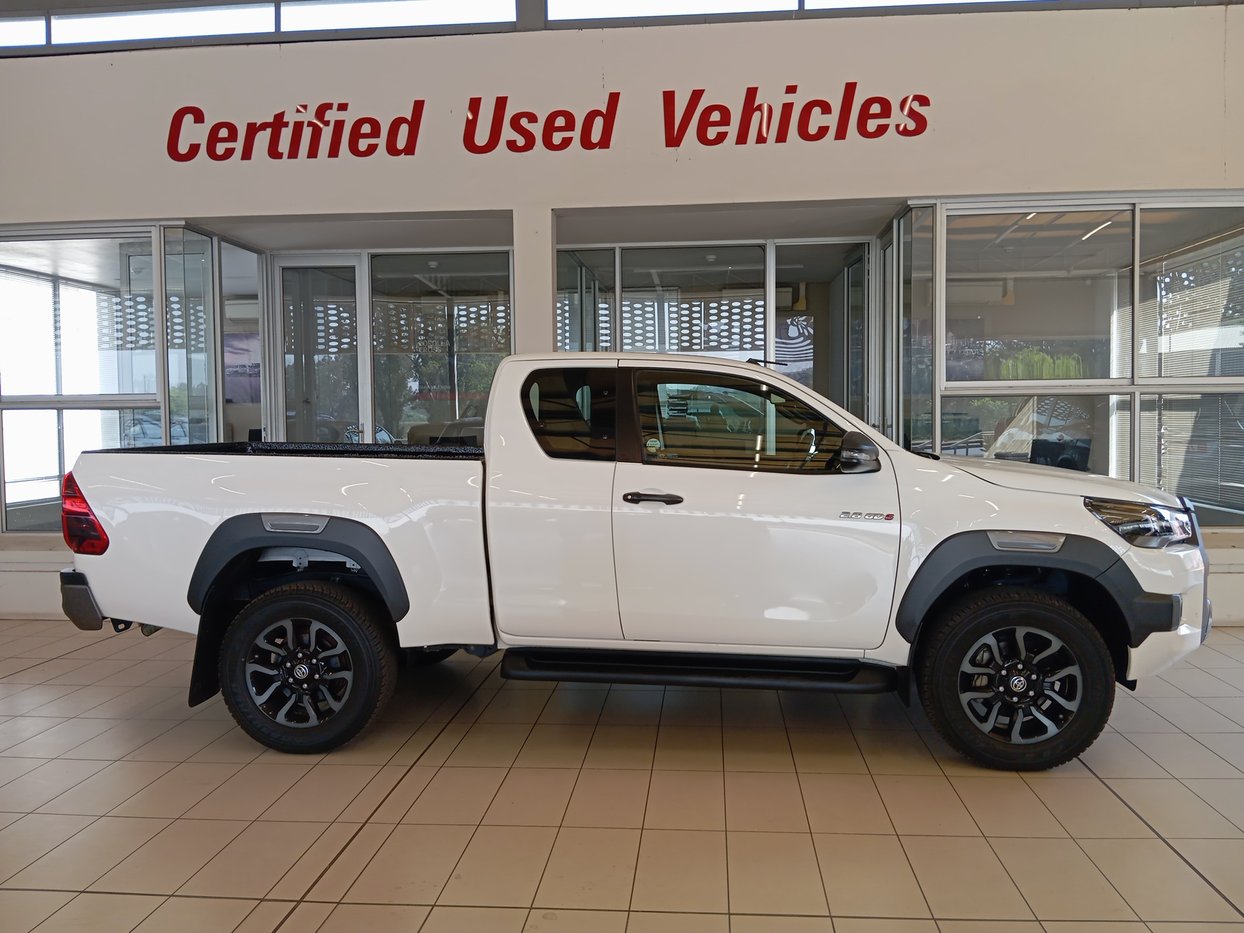 2020 Toyota Hilux 2.8 GD-6 RB Legend Extra Cab 4x4