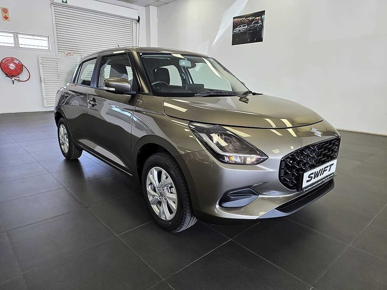 2025 Suzuki Swift 1.2 GL Q2FyTGlzdGluZzo0MDMyNjQ R239900 | Avo Auto