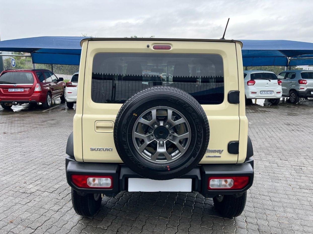 2026 Suzuki Jimny 1.5 GLX 5 Doors Q2FyTGlzdGluZzo1NzA4NDA R439900