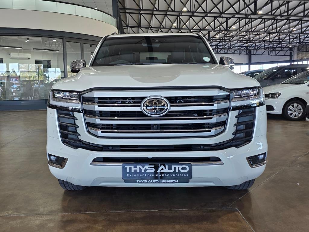 Hoàng Vũ 2025 Toyota Land Cruiser 300 V6 3.3D ZX Q2FyTGlzdGluZzo1NzUzMzg