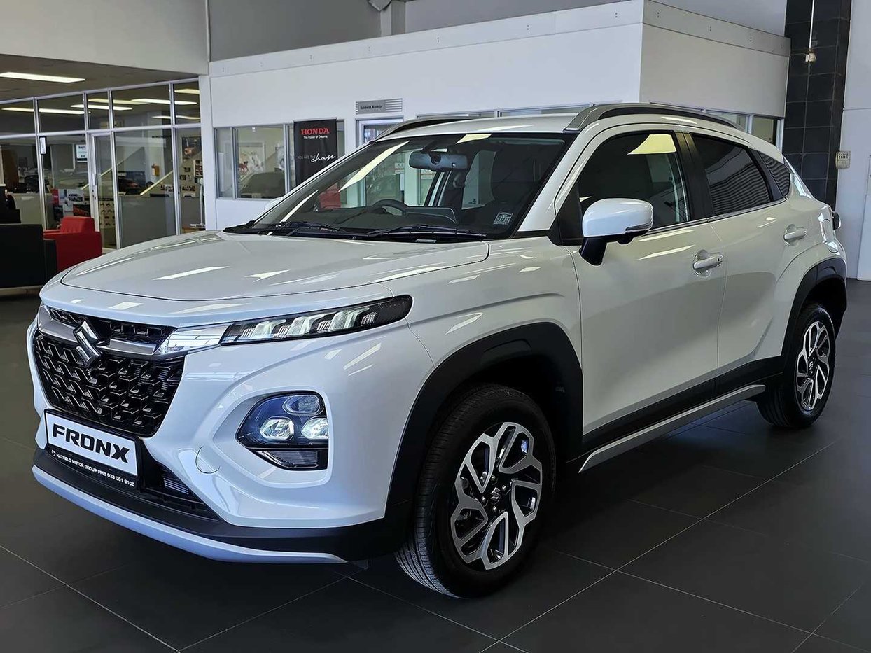 2025 Suzuki Fronx 1.5 GLX Auto Q2FyTGlzdGluZzo1MTEwMzM R362900