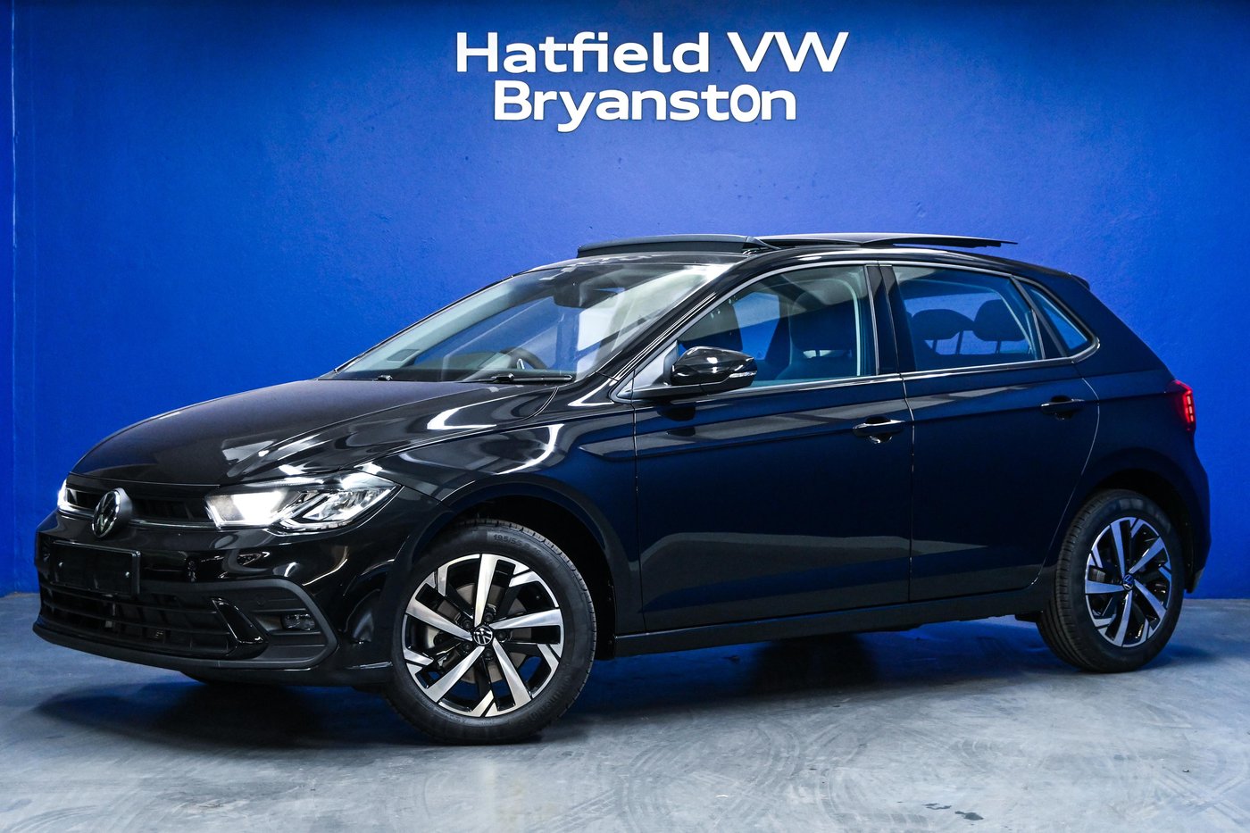 2025 Volkswagen VW Polo 1.0 TSi Life DSG Q2FyTGlzdGluZzo1MjEwNDQ