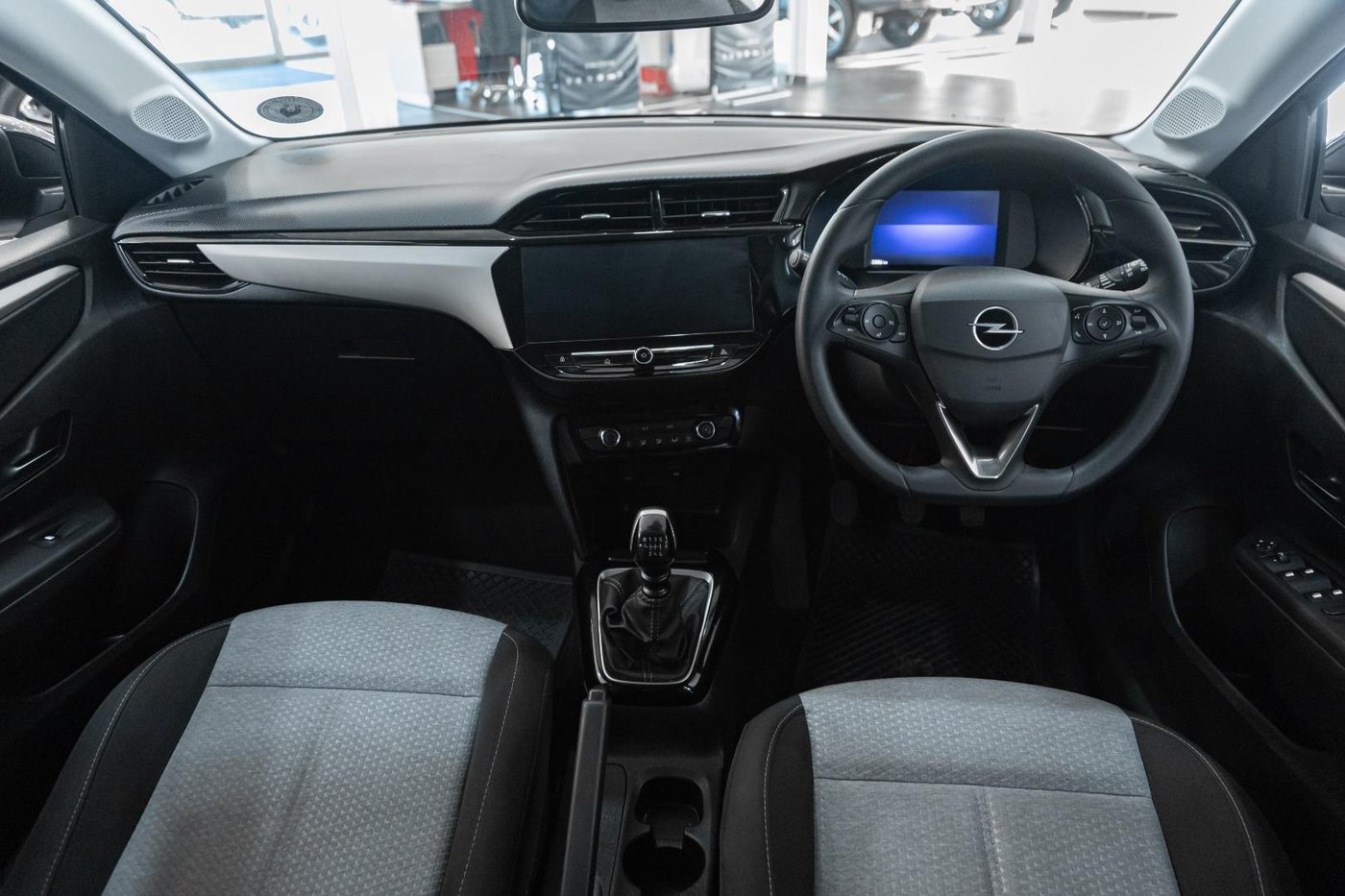 2024 Opel Corsa 1.2T Edition 74kW Q2FyTGlzdGluZzo1MjMzMjk R299000