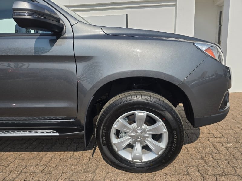 2026 JAC T6 2.8 TDI E2 Double Cab Q2FyTGlzdGluZzo1MjQzNjk R359900