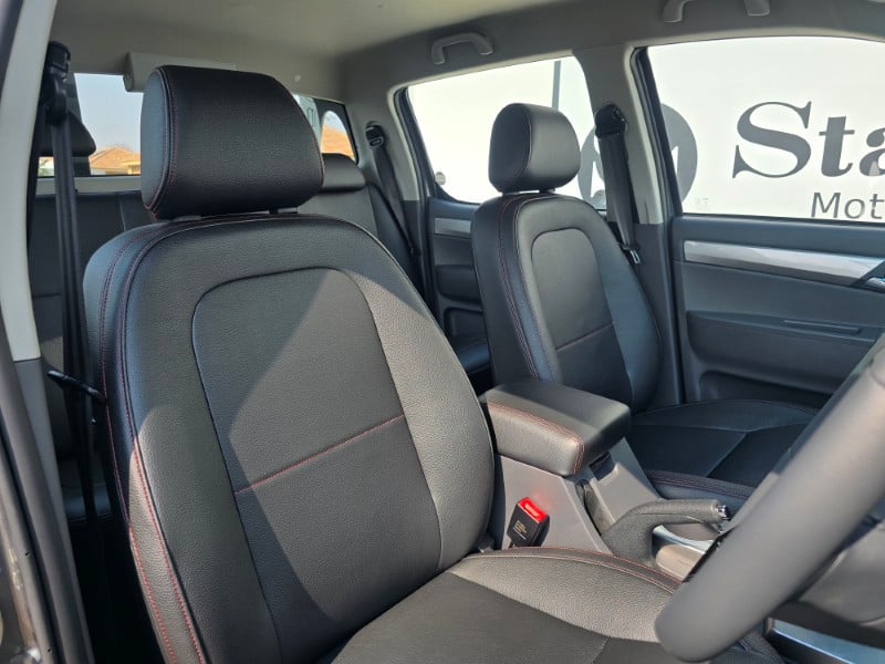 2026 JAC T6 2.8 TDI E2 Double Cab Q2FyTGlzdGluZzo1MjQzNjk R359900