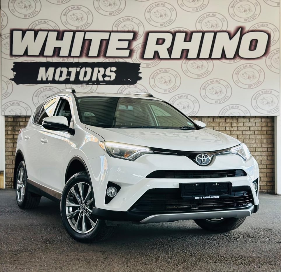 2018-White-Toyota-RAV4-22D-4D-