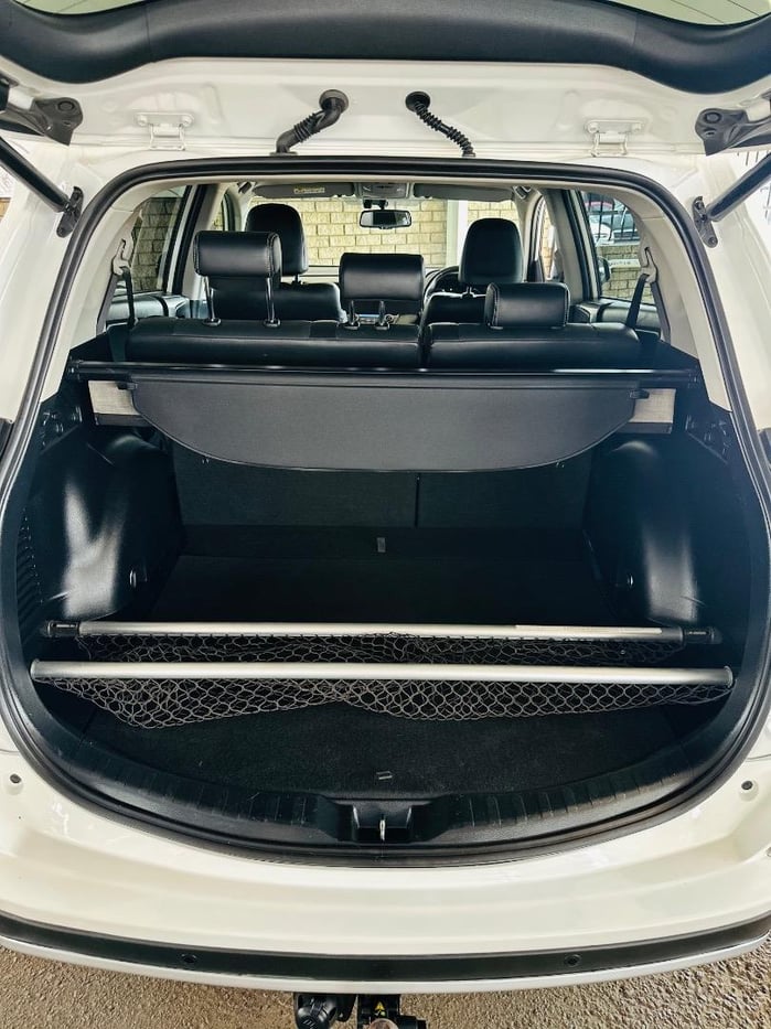 2018 Toyota Rav4 2.2D-4D AWD VX Auto Q2FyTGlzdGluZzo1MjQzNzc
