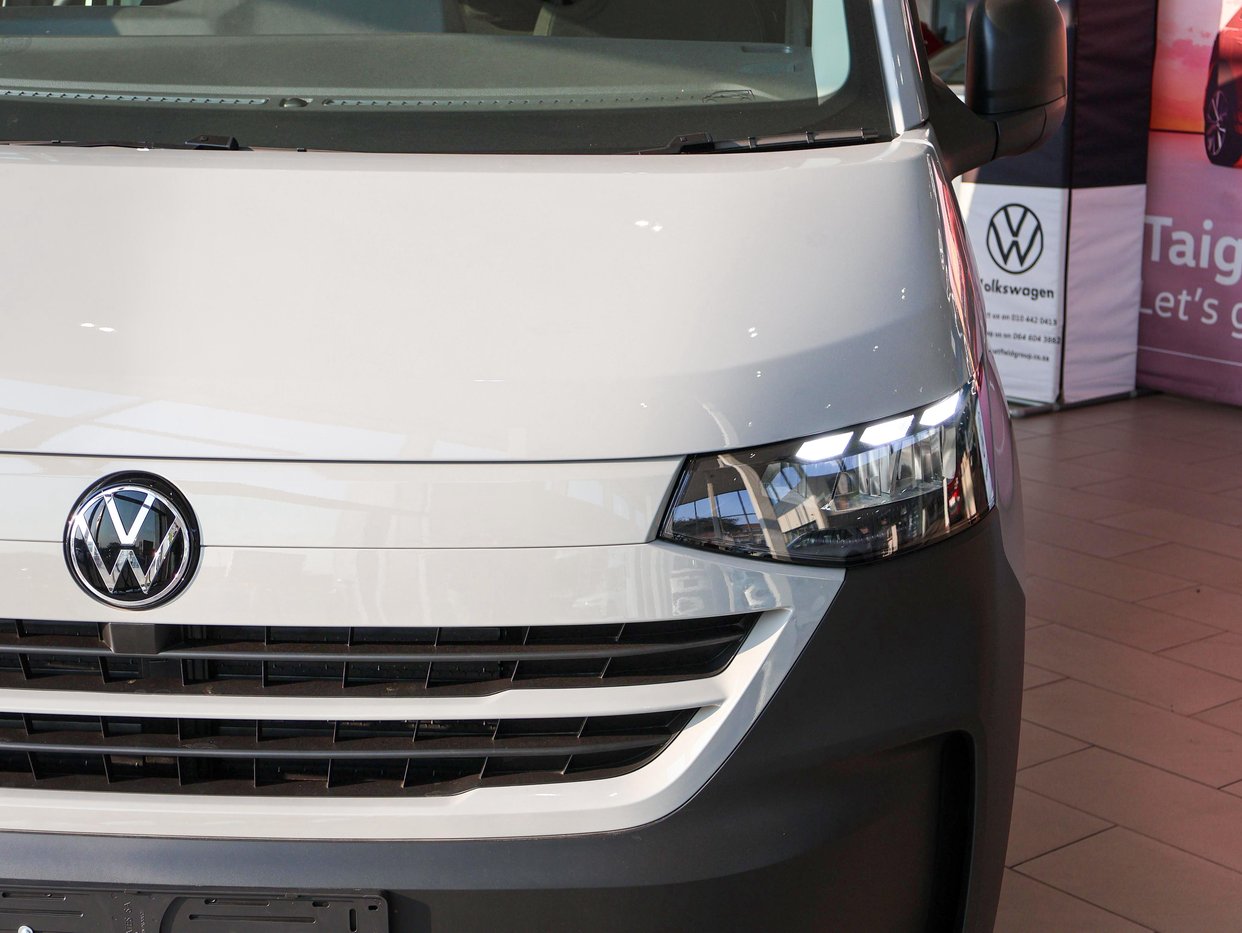 2025 Volkswagen VW Transporter Kombi 2.0 TDi Basic Auto 125kW ...