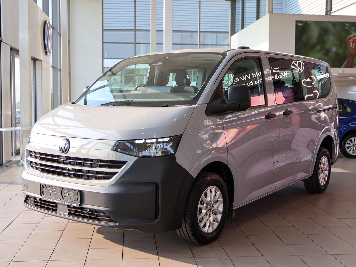 2025 Volkswagen VW Transporter Kombi 2.0 TDi Basic Auto 125kW ...