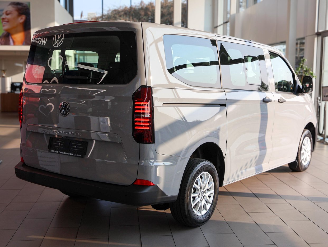2025 Volkswagen VW Transporter Kombi 2.0 TDi Basic Auto 125kW ...