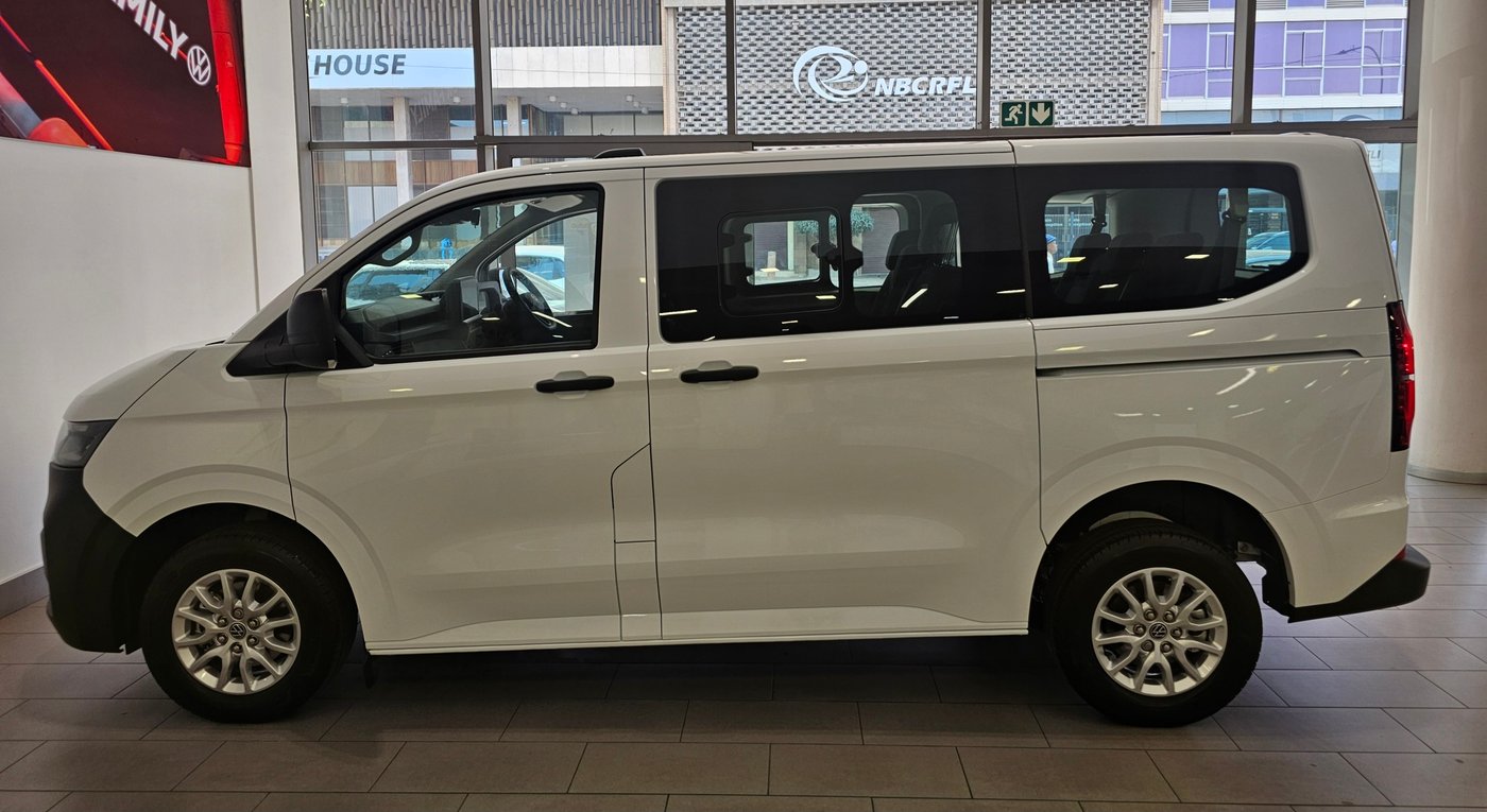 Basic Avo 2025 Volkswagen VW Transporter Kombi 2.0 TDi Basic Auto 125kW ...