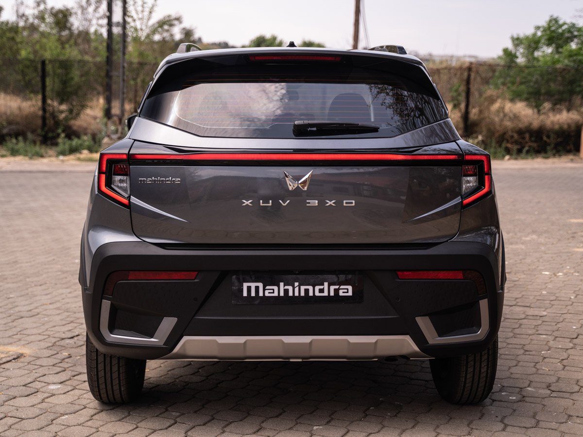 2025 Mahindra XUV 3XO 1.2T AX5 Q2FyTGlzdGluZzo1MzY1NzU R289890
