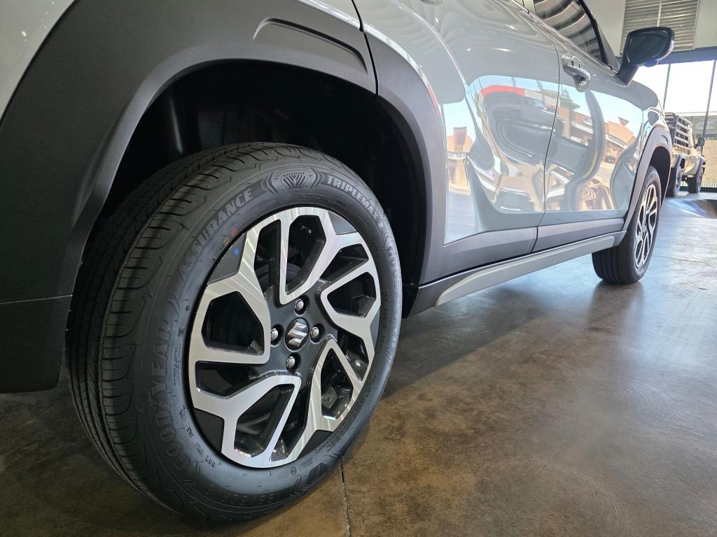 2025 Suzuki Fronx 1.5 GLX Q2FyTGlzdGluZzo1MzU4Mzc R364995 | Avo Auto