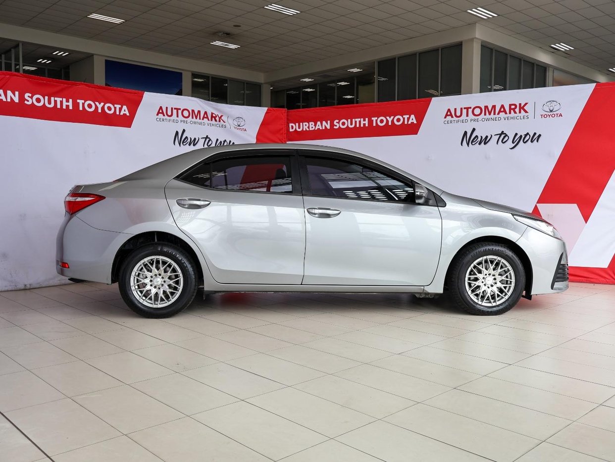 2021 Toyota Corolla 1.8 Quest Q2FyTGlzdGluZzo1MzgwNDA R269990