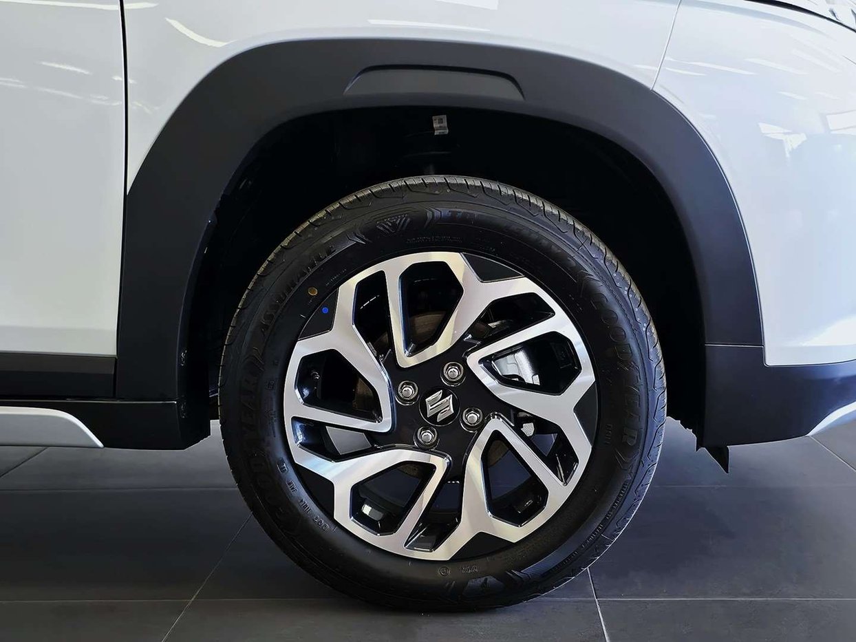 2025 Suzuki Fronx 1.5 GLX Auto Q2FyTGlzdGluZzo1NDE4NDE R362900