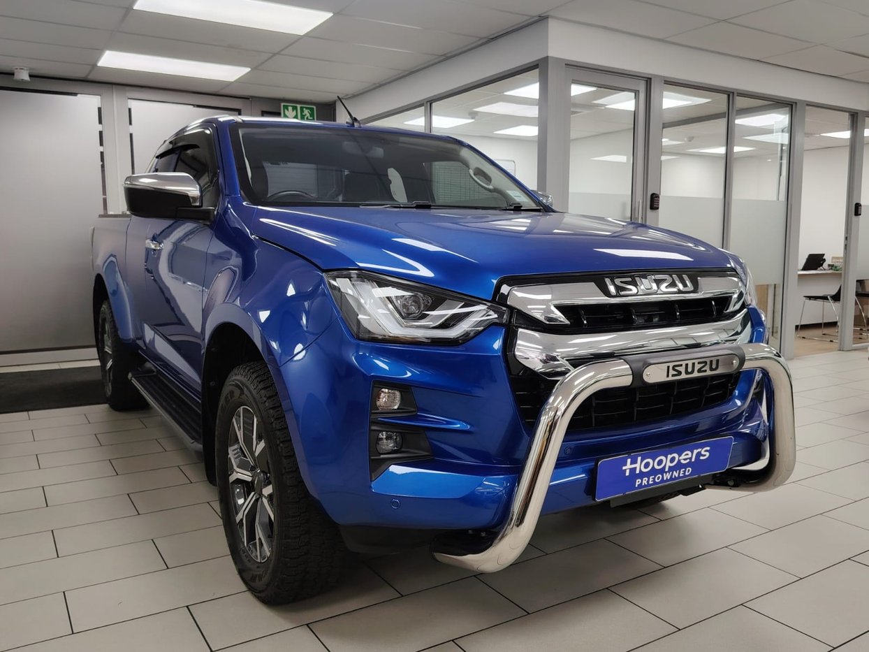 user_d202c896ページ 2022-BLUE-Isuzu-D-MAX-Extended