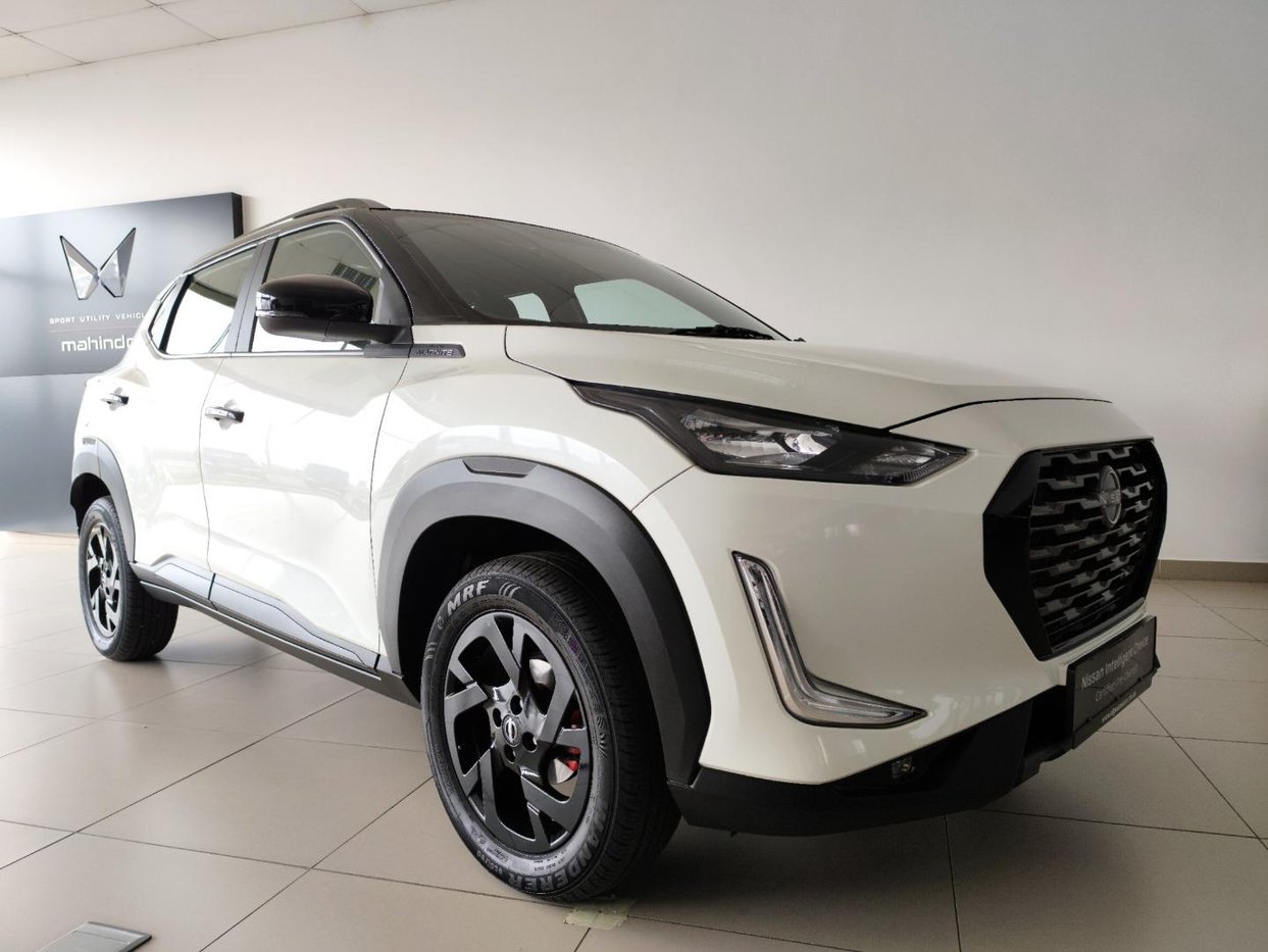 2024 Nissan Magnite Kuro 1.0T CVT Q2FyTGlzdGluZzo1NDA2MTk R259990