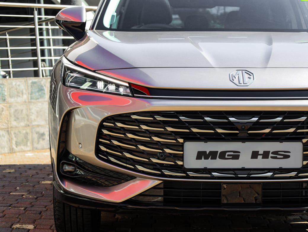 Lux Auto Restyling 2025 MG HS HG 1.5T Lux Auto Q2FyTGlzdGluZzo1NDczNzY R459890 | Avo Auto
