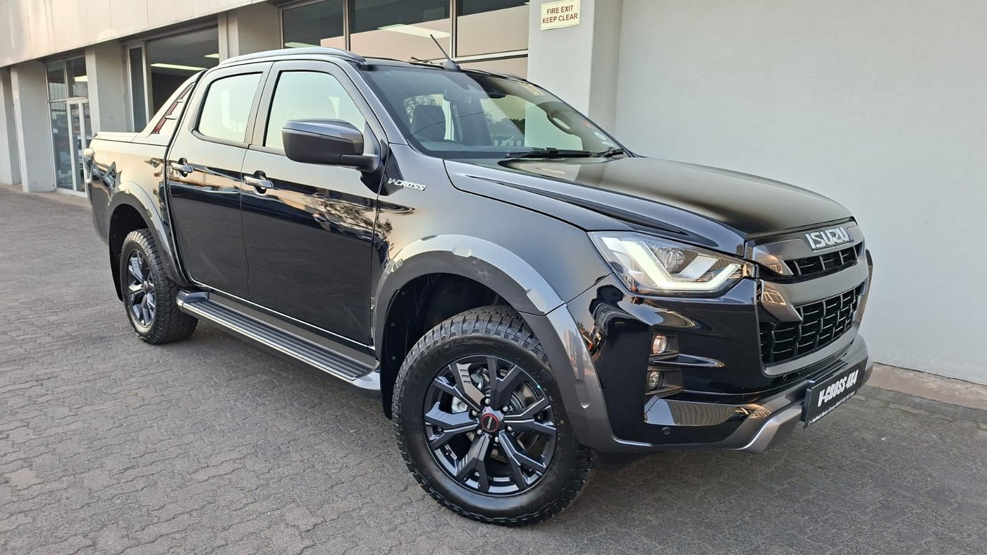 2025-OnyxBlack-Isuzu-D-MAX-