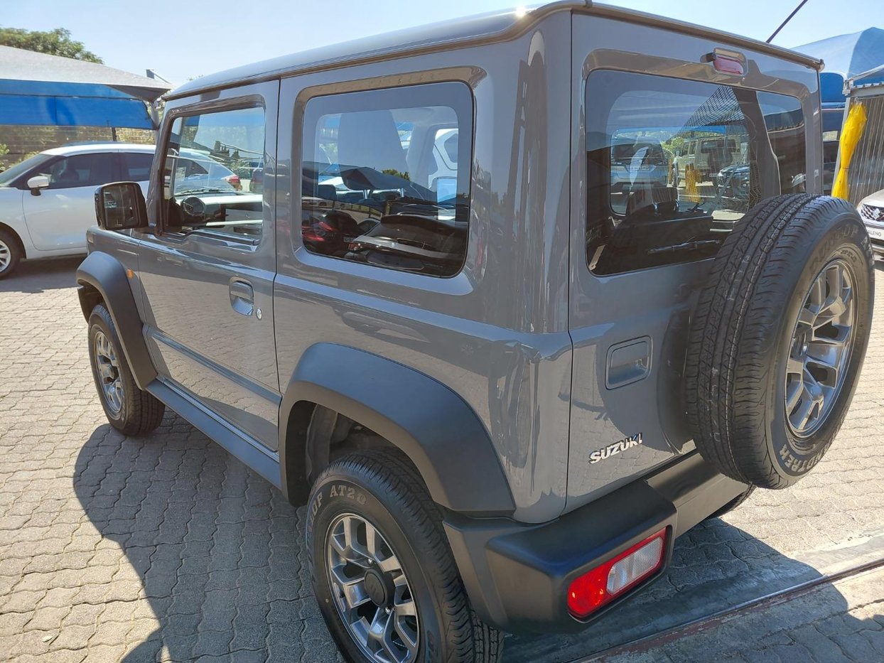 2026 Suzuki Jimny 1.5 GLX Q2FyTGlzdGluZzo1NzA4Mjc R419900 | Avo Auto