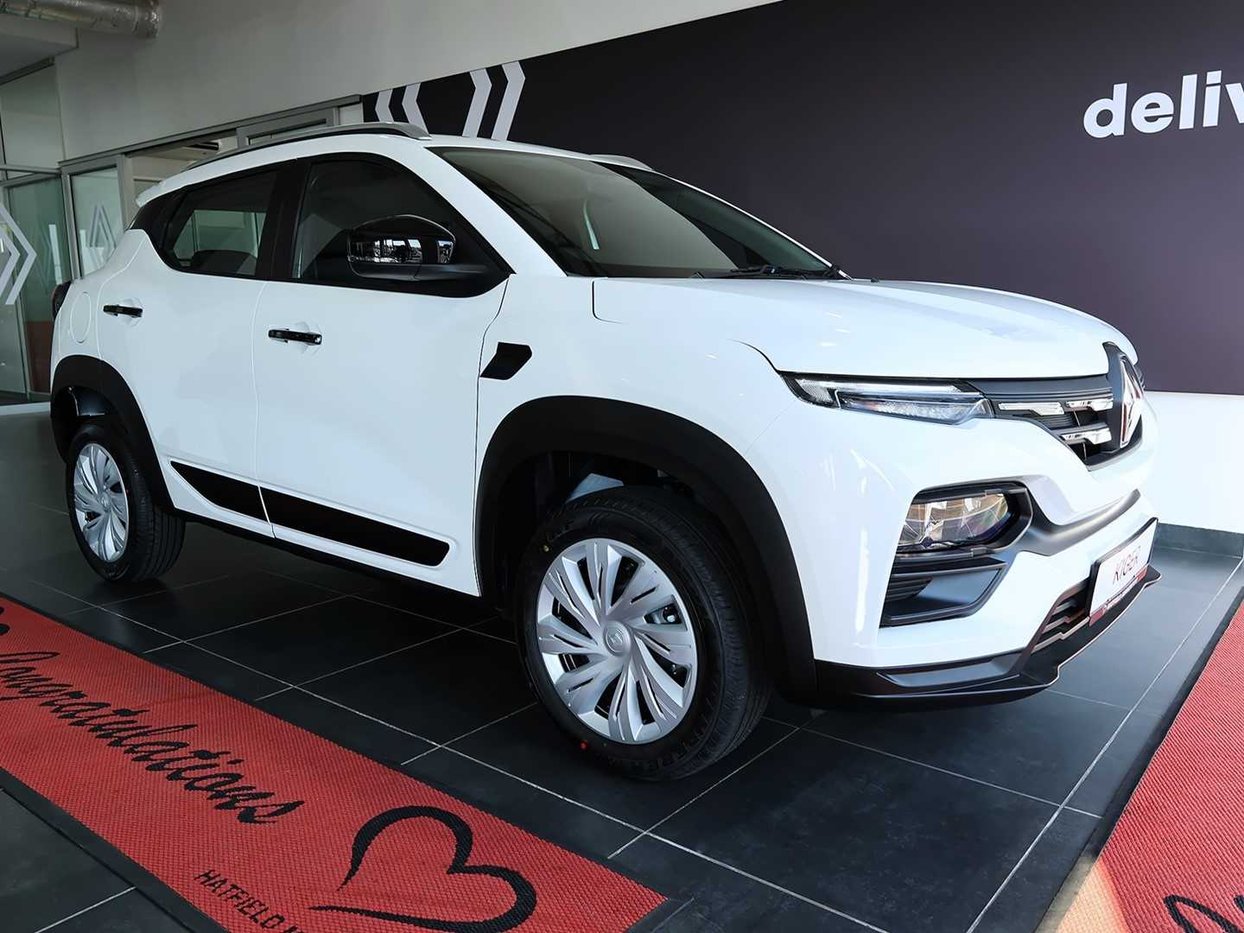 2025-WhiteBlackRoof-Renault-