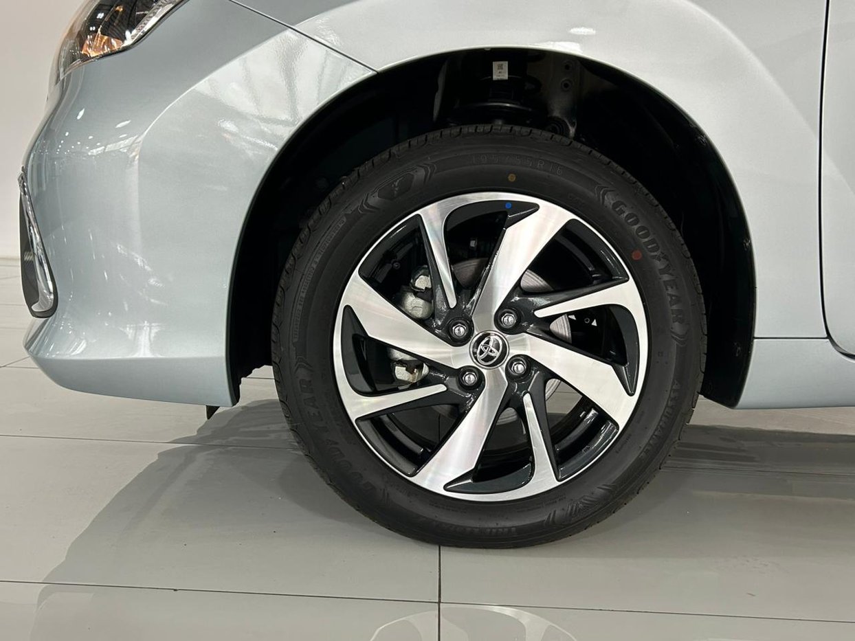 2025 Toyota Starlet 1.5 XS Auto Q2FyTGlzdGluZzo1NjQ4NDU R329900