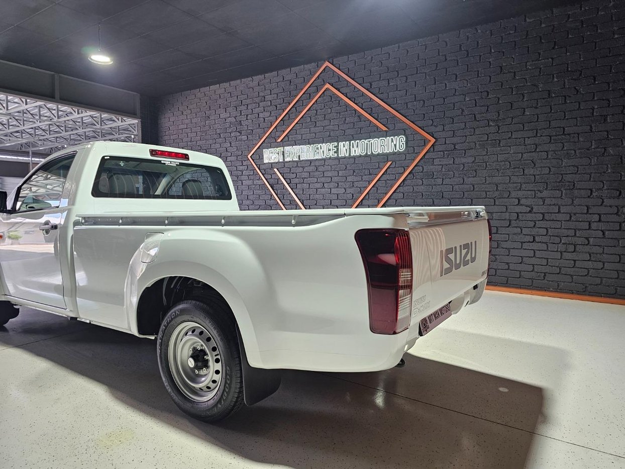 2025 Isuzu D-Max 250C Fleetside Single Cab Pick Up