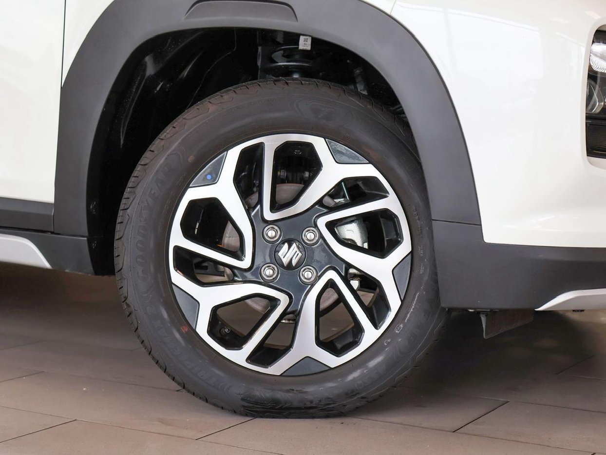 2026 Suzuki Fronx 1.5 GLX Auto Q2FyTGlzdGluZzo1NzM0NTY R349900