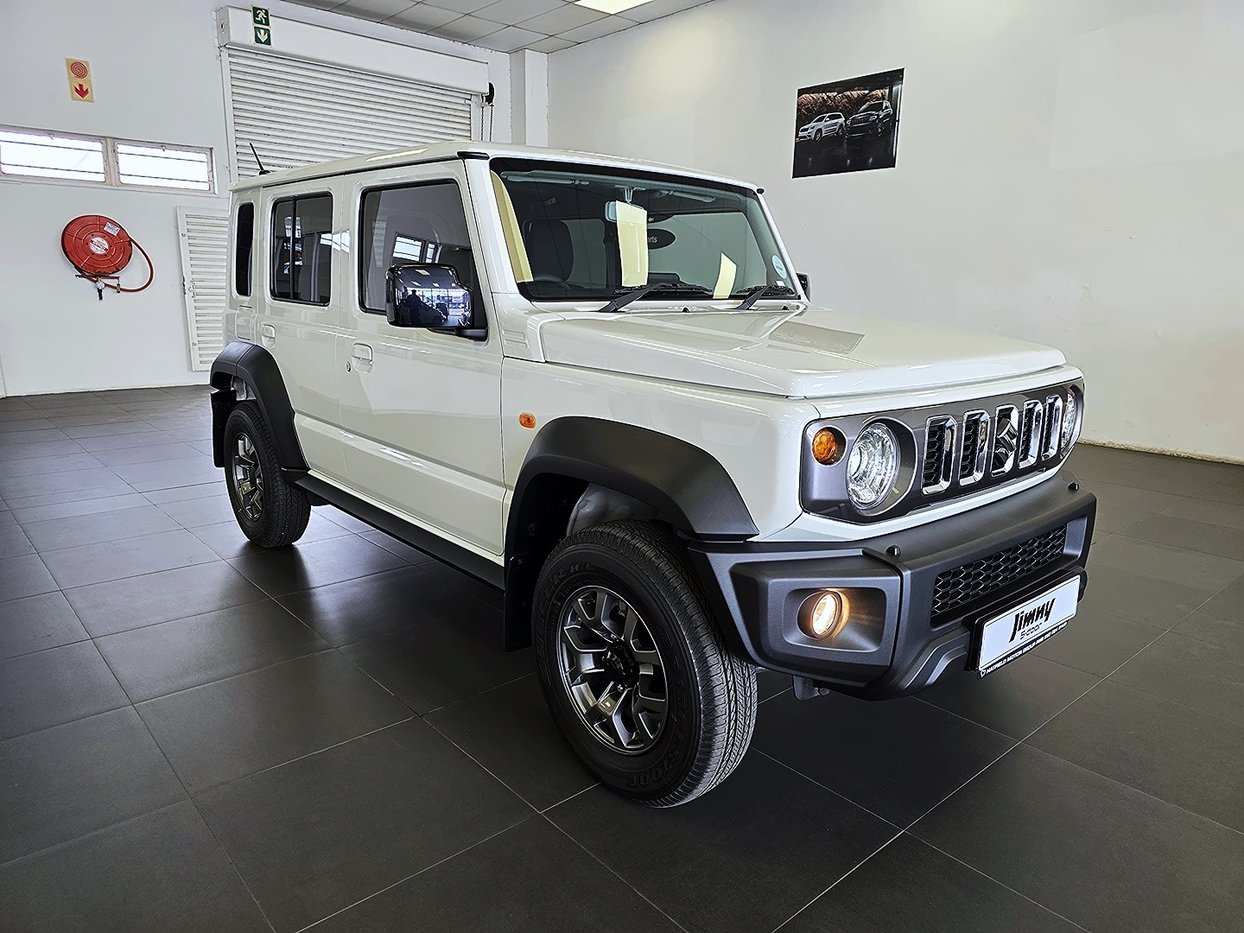 2025-ArticWhitePearl-Suzuki-