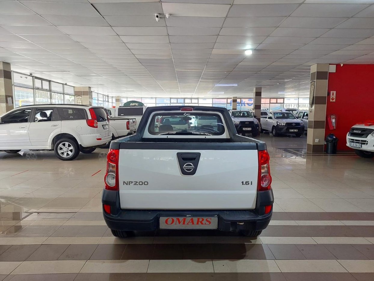 Np200 Rear Panel 2015 Nissan NP 200 NP200 1.6i Aircon Q2FyTGlzdGluZzo1NzI5NTc R149950 ...