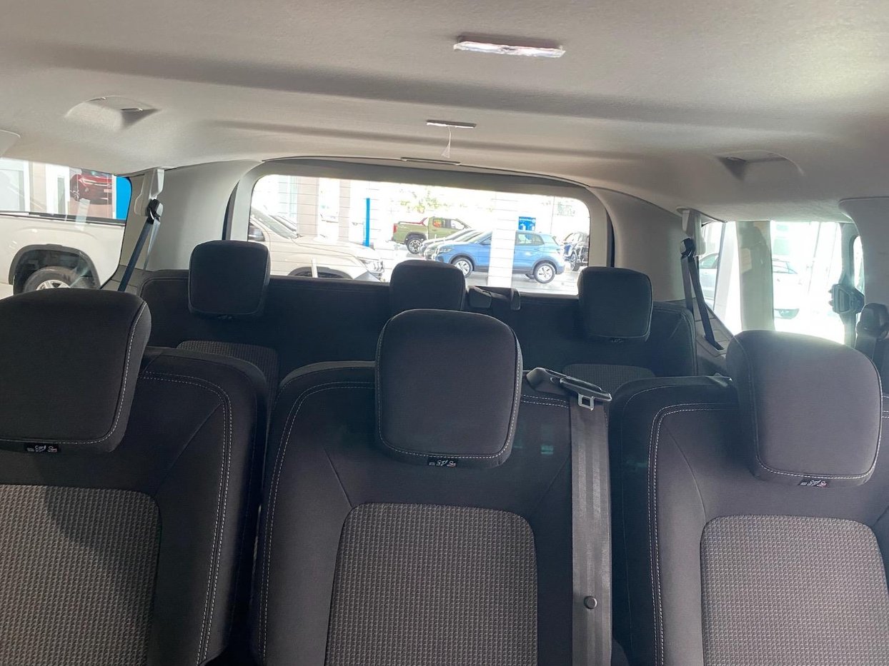 Basic Avo 2025 Volkswagen VW Transporter Kombi 2.0 TDi Basic Auto 125kW ...
