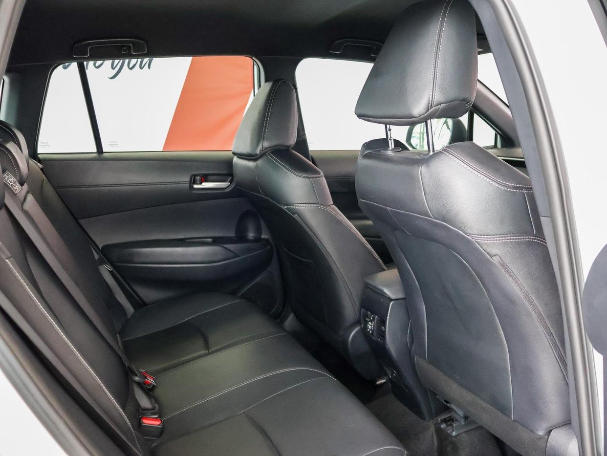 2022 Toyota Corolla Cross 1.8 XR Q2FyTGlzdGluZzo1ODA1MzI R369990