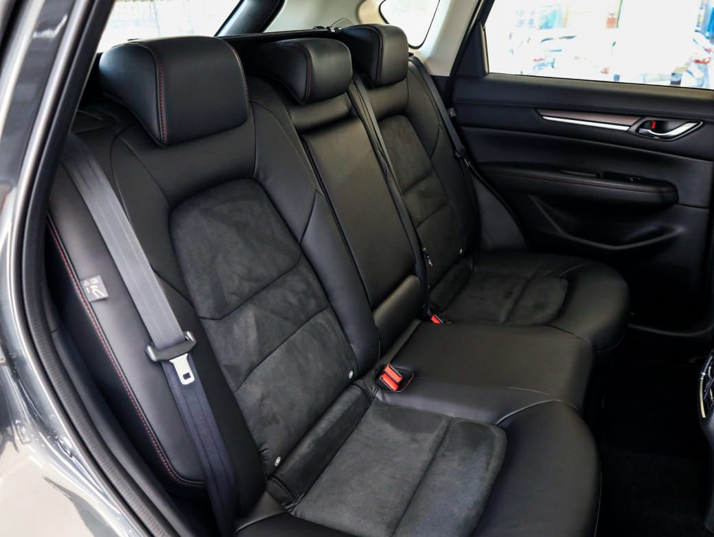 2024 Mazda CX-5 2.0 121 kW Carbon Edition Auto