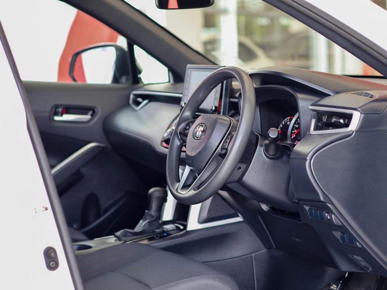 2024 Toyota Corolla Cross 1.8 XI Q2FyTGlzdGluZzo1ODMwNzU R339990