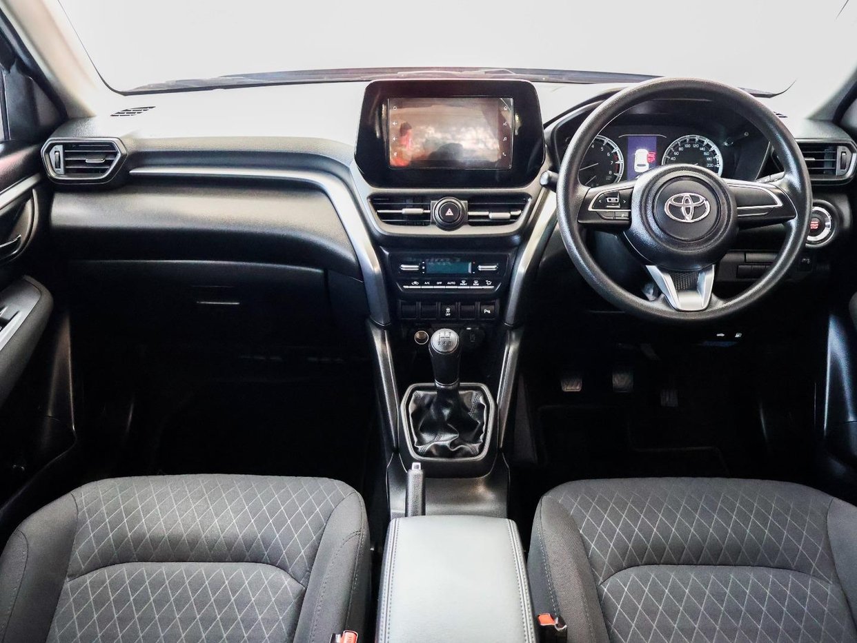 2025 Toyota Urban Cruiser 1.5 Xs Q2FyTGlzdGluZzo1ODMxMTQ R304990