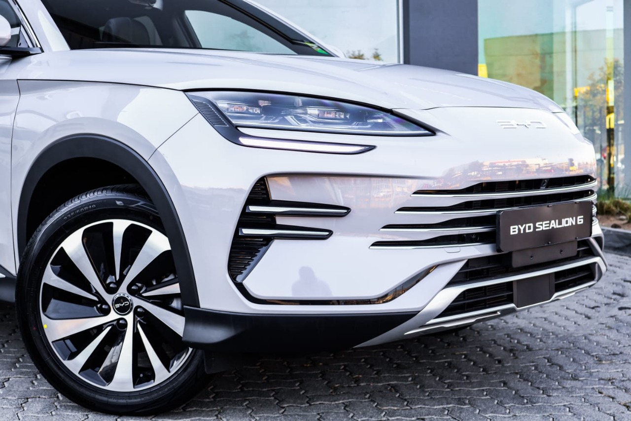 2026 BYD Sealion 6 1.5 Dynamic PHEV Q2FyTGlzdGluZzo1ODY2OTQ R649950 ...
