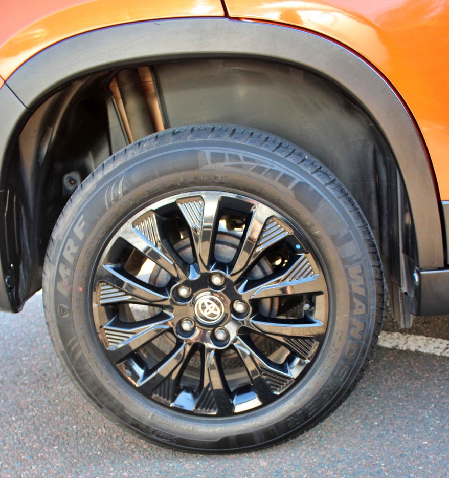 ユーノ 2021 Toyota Urban Cruiser 1.5 Xi Q2FyTGlzdGluZzo1NzI3Nzg R239900
