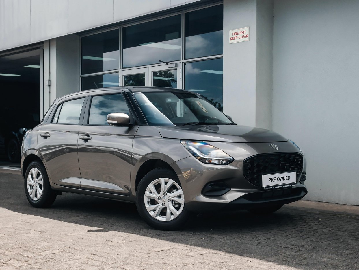 2026 Suzuki Swift 1.2 GL Q2FyTGlzdGluZzo1OTIwNzc R219900 | Avo Auto