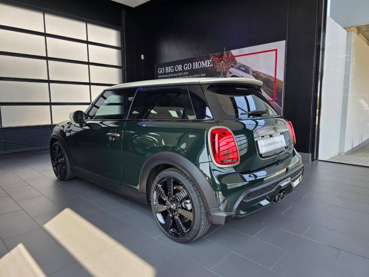 2023 MINI Cooper S Auto Q2FyTGlzdGluZzo2MDM4OTM R459000 | Avo Auto