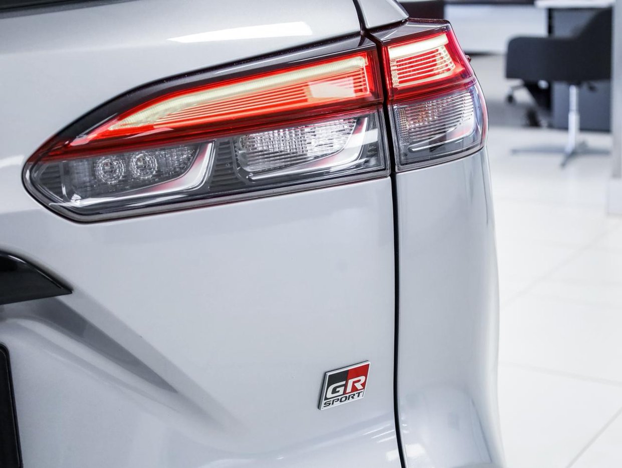 2025 Toyota Corolla Cross 1.8 GR-S Q2FyTGlzdGluZzo2MzYyMjg R439500
