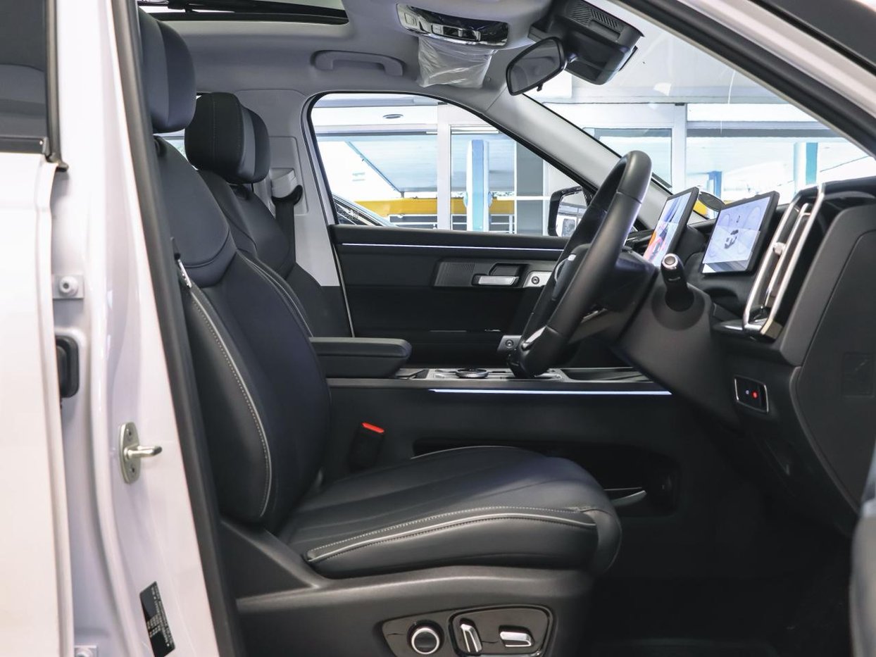 2026 Jaecoo J7 1.6T Glacier Q2FyTGlzdGluZzo2MTIwMDU R529900 | Avo Auto