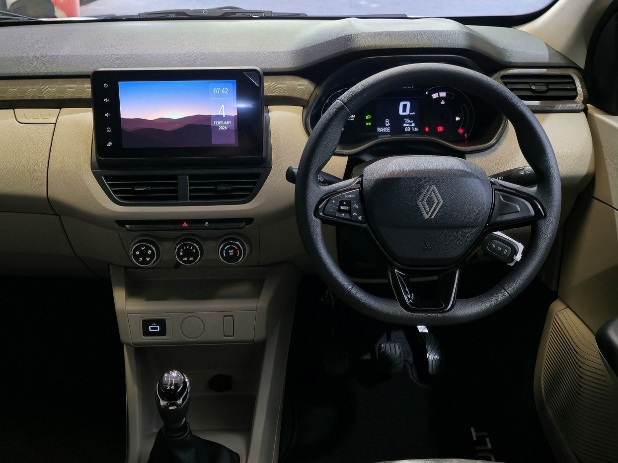 2026 Renault Triber 1.0 Techno Q2FyTGlzdGluZzo2MTgzMTc R239990