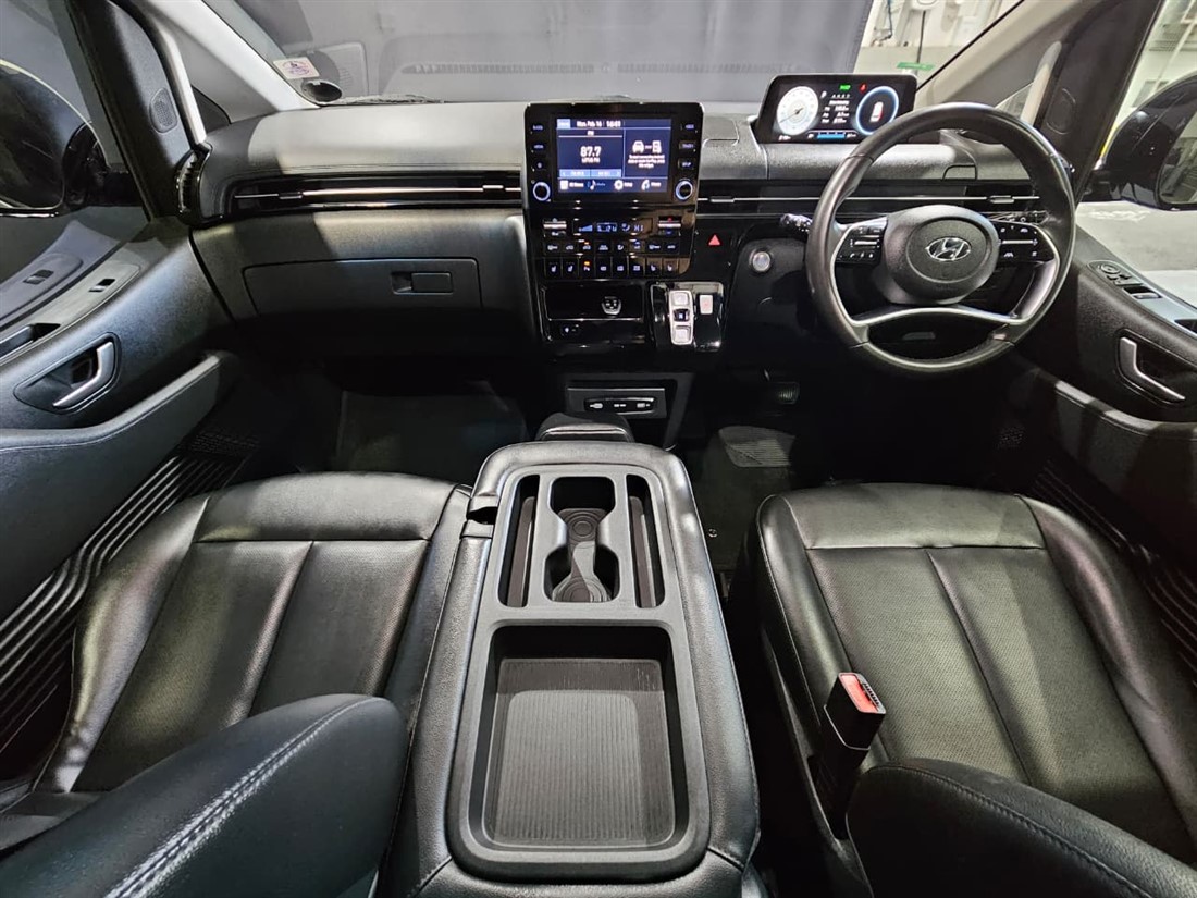 2023 Hyundai Staria 2 2D Elite 9 Seater Q2FyTGlzdGluZzo2MTc3Mjk R684900 2023-hyundai-staria-2-2d-elite-9-seater-q2fytglzdgluzzo2mtc3mjk-r684900